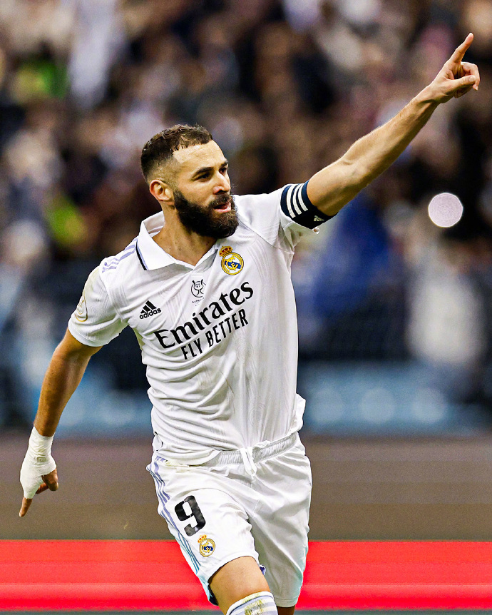 多特蒙德逆转日本,本泽马打破历史纪录 多特蒙德逆转日本,本泽马打破历史纪录