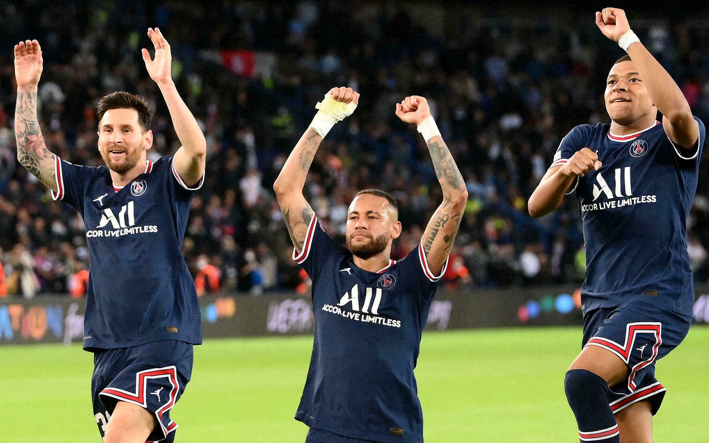 波兰强势加拿大，内马尔统治全场