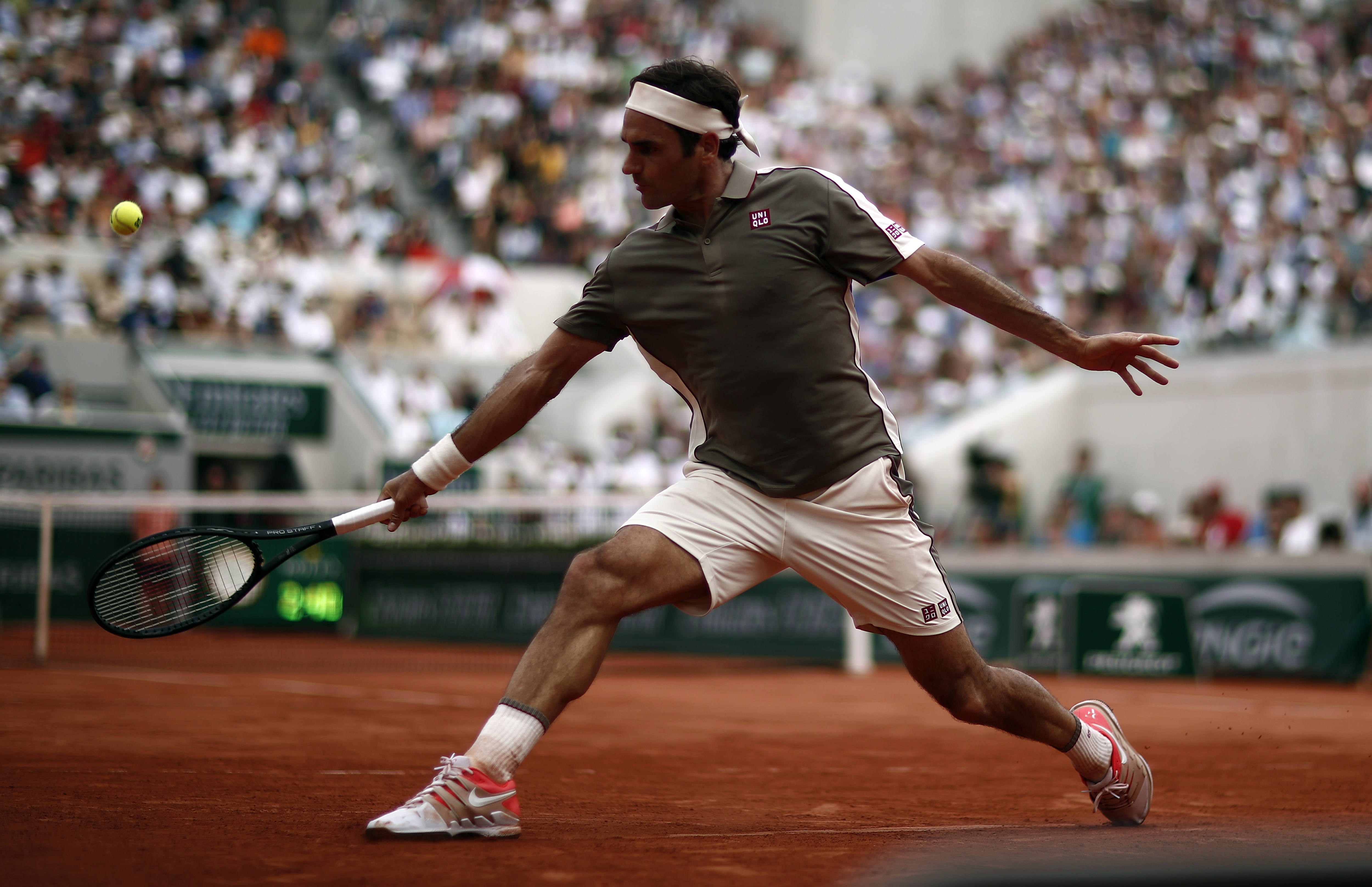 法国网球队碾压澳大利亚网球队，费德勒高光表现