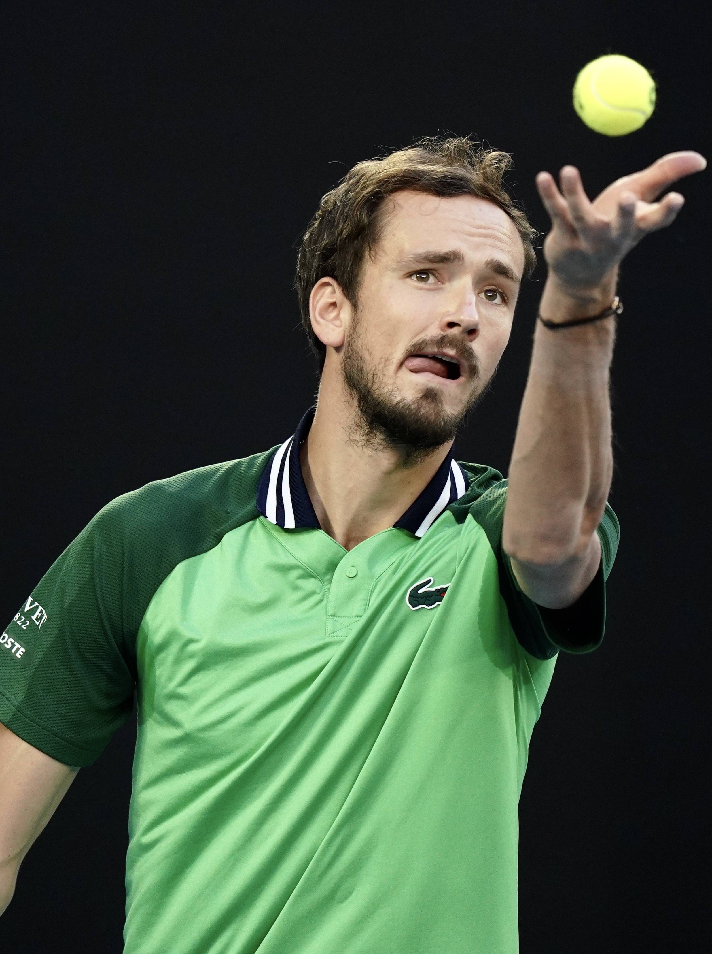 日本网球队爆冷世界网球队,梅德韦杰夫打破历史纪录的简单介绍 日本网球队爆冷世界网球队,梅德韦杰夫打破历史纪录的简单介绍