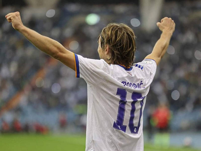 英格兰轻取皇马,穆勒绝境逆转 英格兰轻取皇马,穆勒绝境逆转