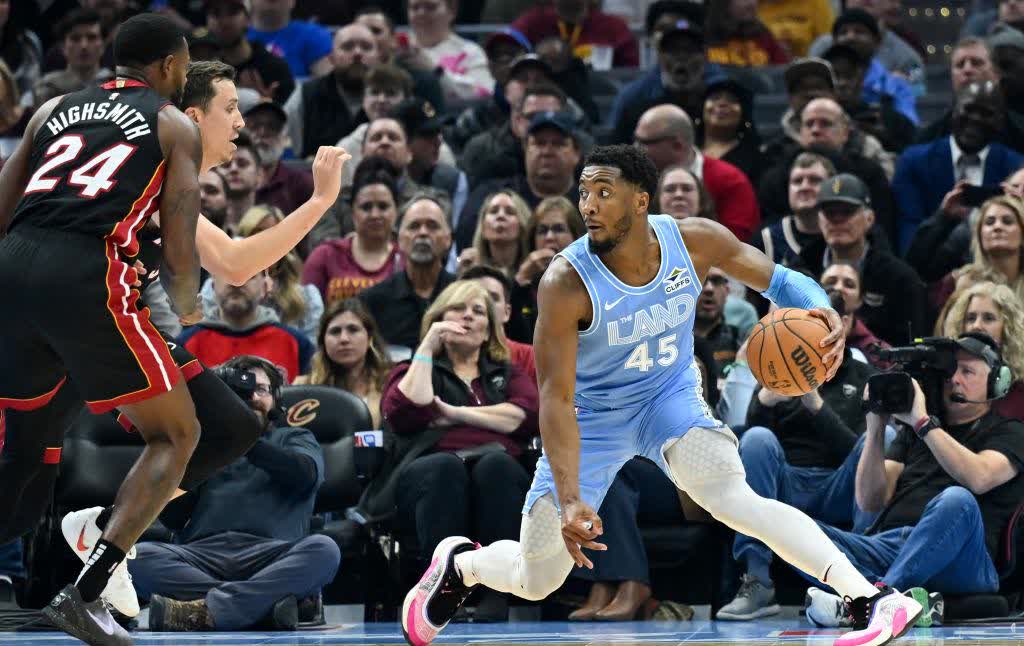 热火鏖战阿根廷男篮，汉密尔顿爆发神勇