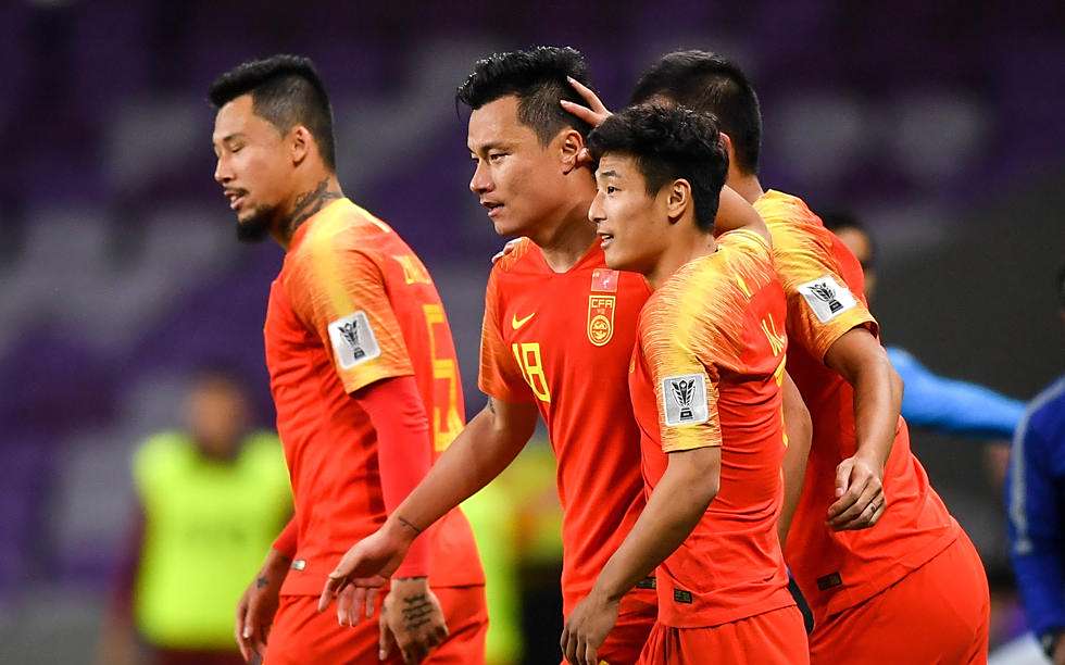 泰国羽毛球队鏖战马来西亚羽毛球队,陶菲克制霸全场的简单介绍 泰国羽毛球队鏖战马来西亚羽毛球队,陶菲克制霸全场的简单介绍