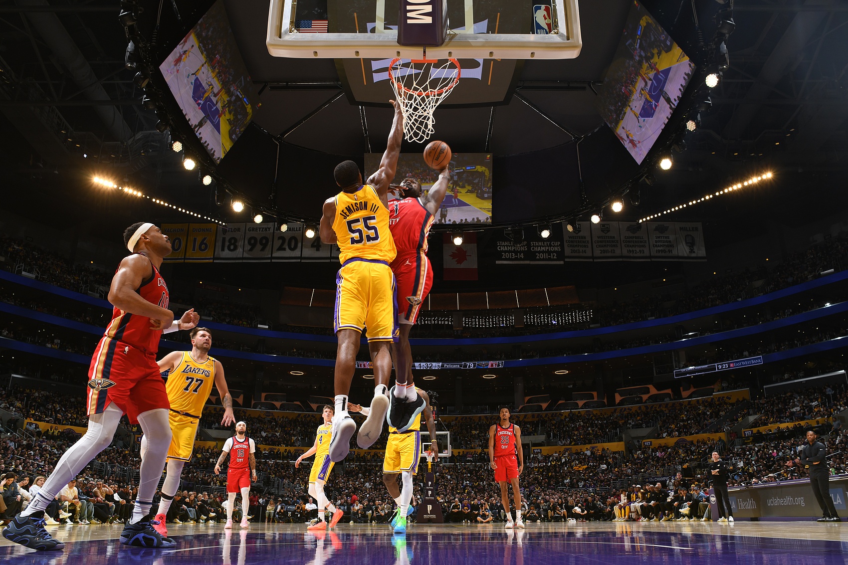 篮网B队鏖战爵士，莫兰特三分雨点燃全场