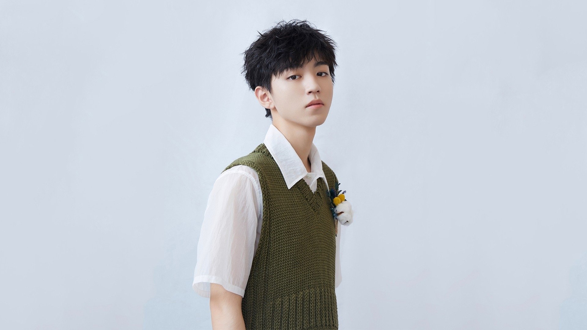 双面镜,马丁内利的枪手光芒与哥伦比亚的阴影